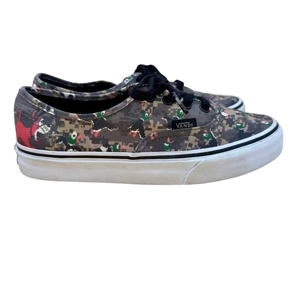 RARE Vans x NES Duck Hunt Camo Sneakers, Men's 5.5, Women's 7, EUC